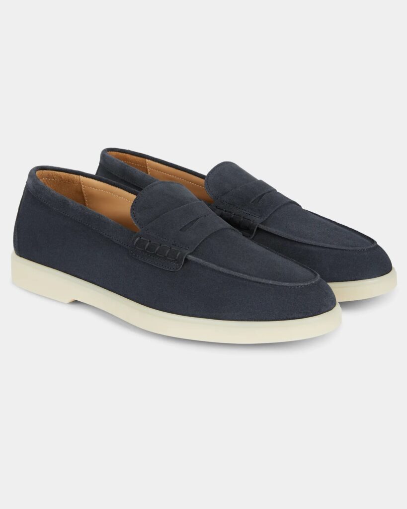 Mocassins Velasca cuir suede, stylisme PointeMag