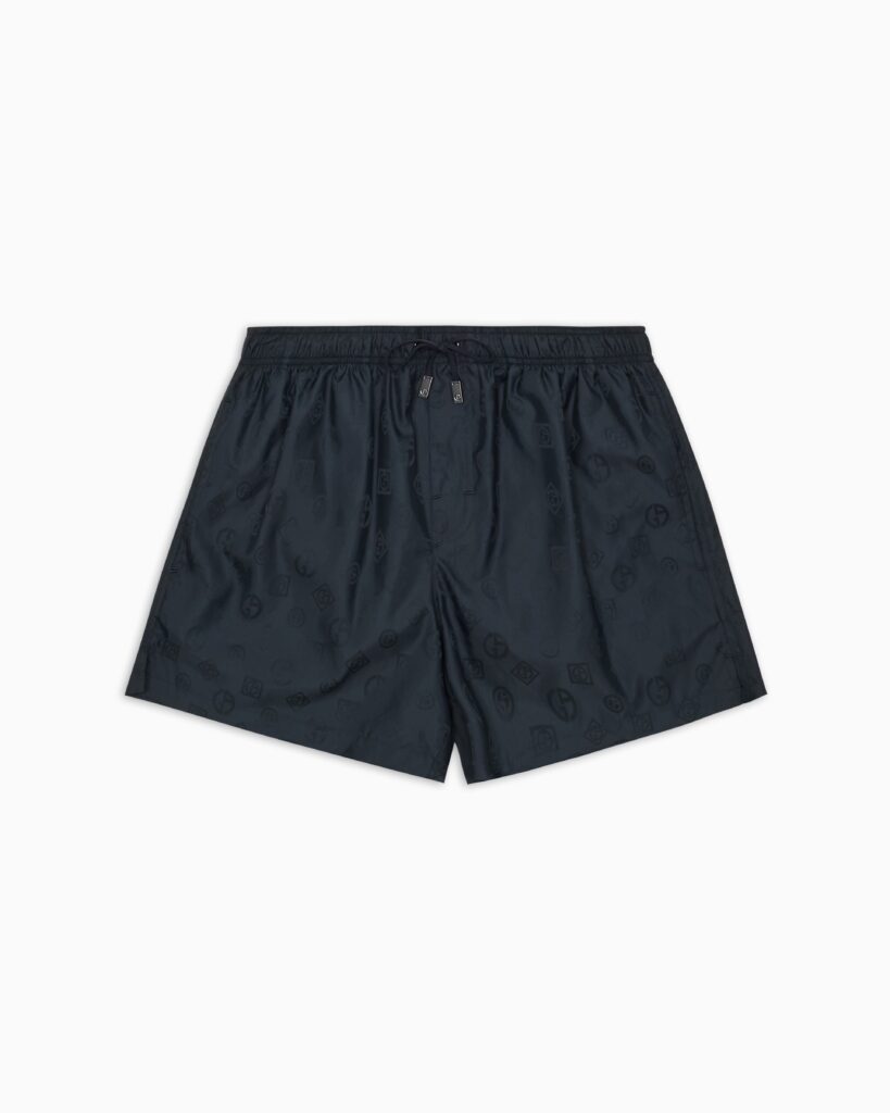 Short bain Giorgio Armani, stylisme PointeMag